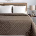 Narzuta dekoracyjna 200x220 brązowa welwetowa geometryczne pikowanie 
