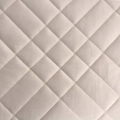 Narzuta dekoracyjna 200x220 Kremowa welwetowa geometryczne pikowanie  