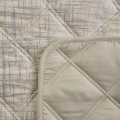 Narzuta dekoracyjna 200x220 Kremowa welwetowa geometryczne pikowanie z błyszczącym nadrukiem
