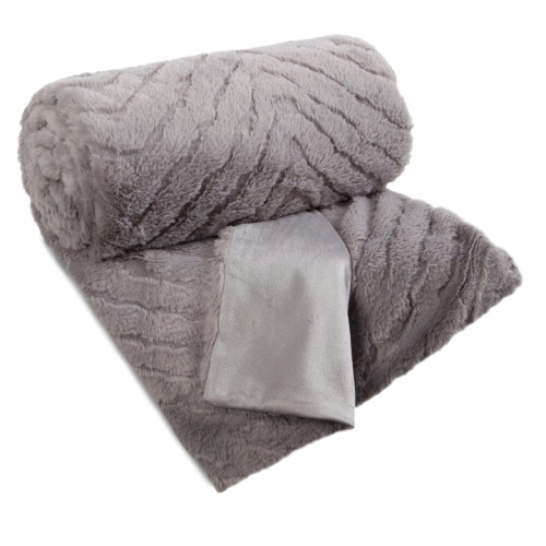 Koc narzuta KATE 150x200 Srebrny futrzany puszysty z efektem 3D 