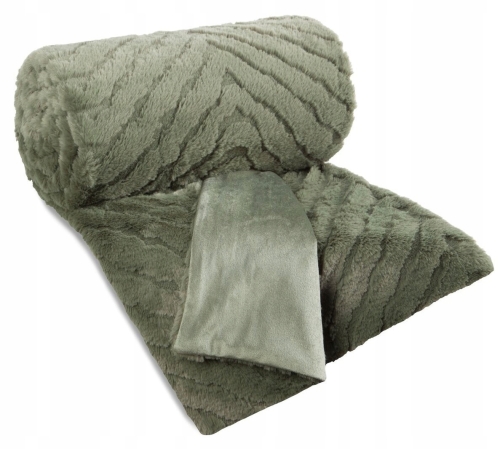 Koc narzuta KATE 150x200 Oliwkowy futrzany puszysty z efektem 3D 