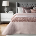 Narzuta dekoracyjna 220x240 Ceramika Roses Pudrowa welwetowa geometryczne pikowanie 