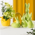 Figurka wielkanocna 15x12x14 czarny + złoty jajko z glinki ceramicznej 