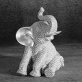 Figurka z żywicy poliestrowej Słoń 14 x 12 x 18 cm srebrna   